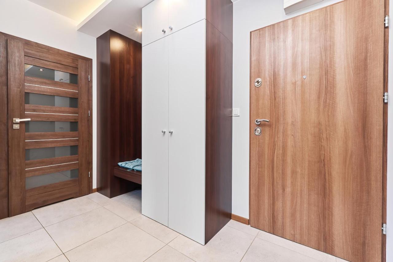 Nowa Tęczowa By Renters Apartament *